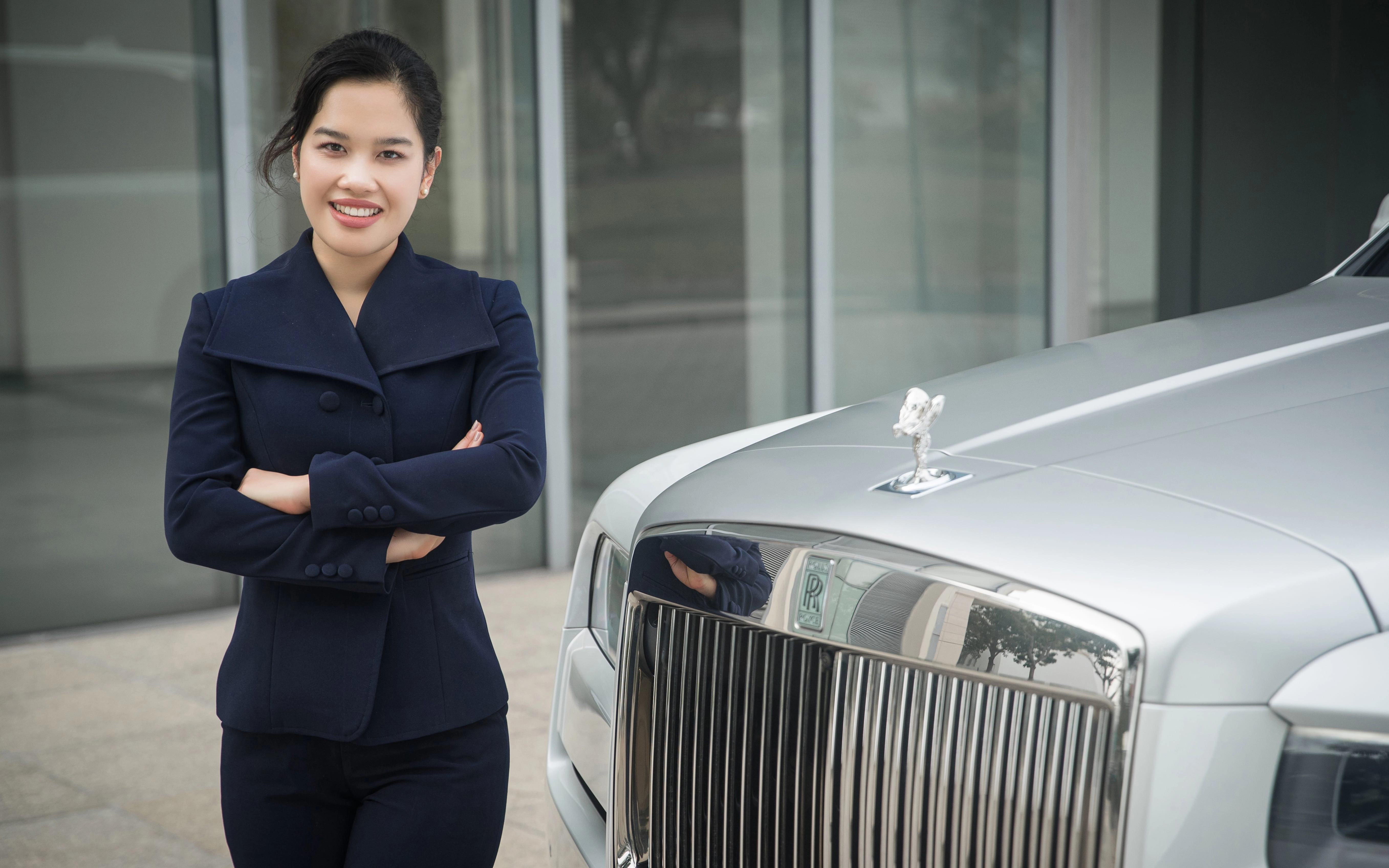 Rolls-Royce tìm được nhà phân phối mới tại Việt Nam sau 2 tháng chia tay ông Đoàn Hiếu Minh