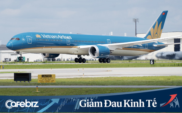 Thanh khoản đã &quot;cạn kiệt&quot; và rất cần tiền, Vietnam Airlines vẫn miễn phí vé cho bác sỹ, y tá, chuyên gia y tế và vận chuyển hàng hóa phòng, chống dịch Covid-19