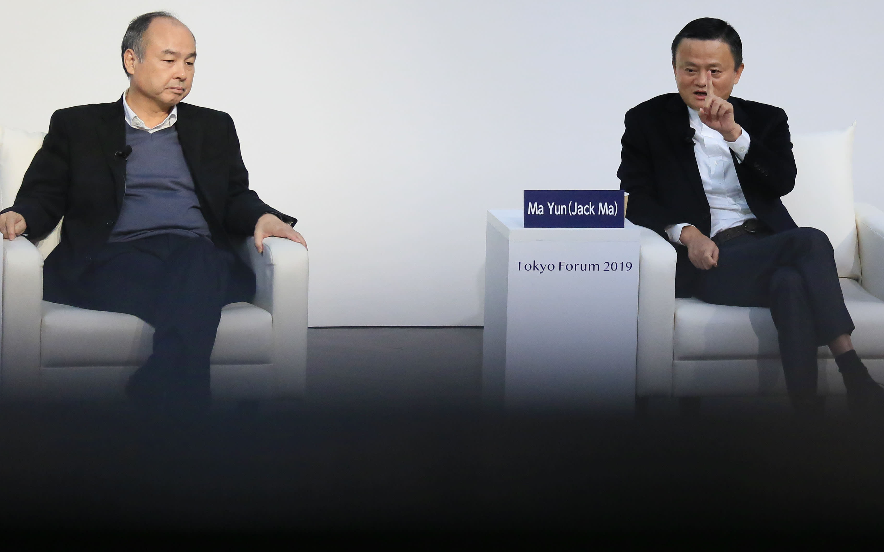 Từng bảo vệ Masayoshi Son, động viên ‘chúng ta điên nhưng không ngu dốt’, Jack Ma vừa chính thức rời hội đồng quản trị Softbank sau 13 năm gắn bó