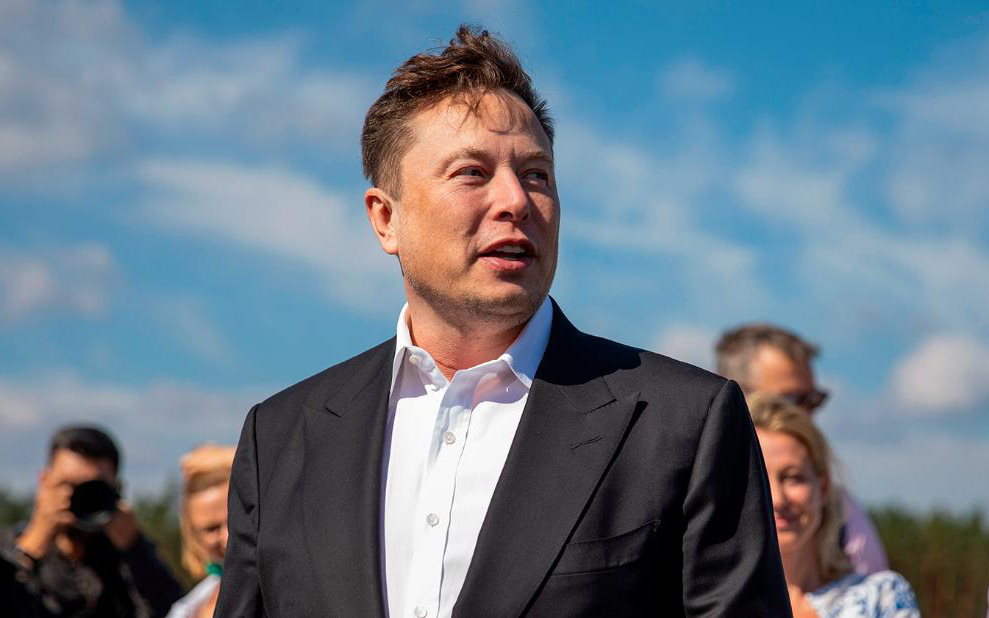 Quay xe không vào hội đồng quản trị, Elon Musk đang toan tính thâu tóm luôn Twitter?