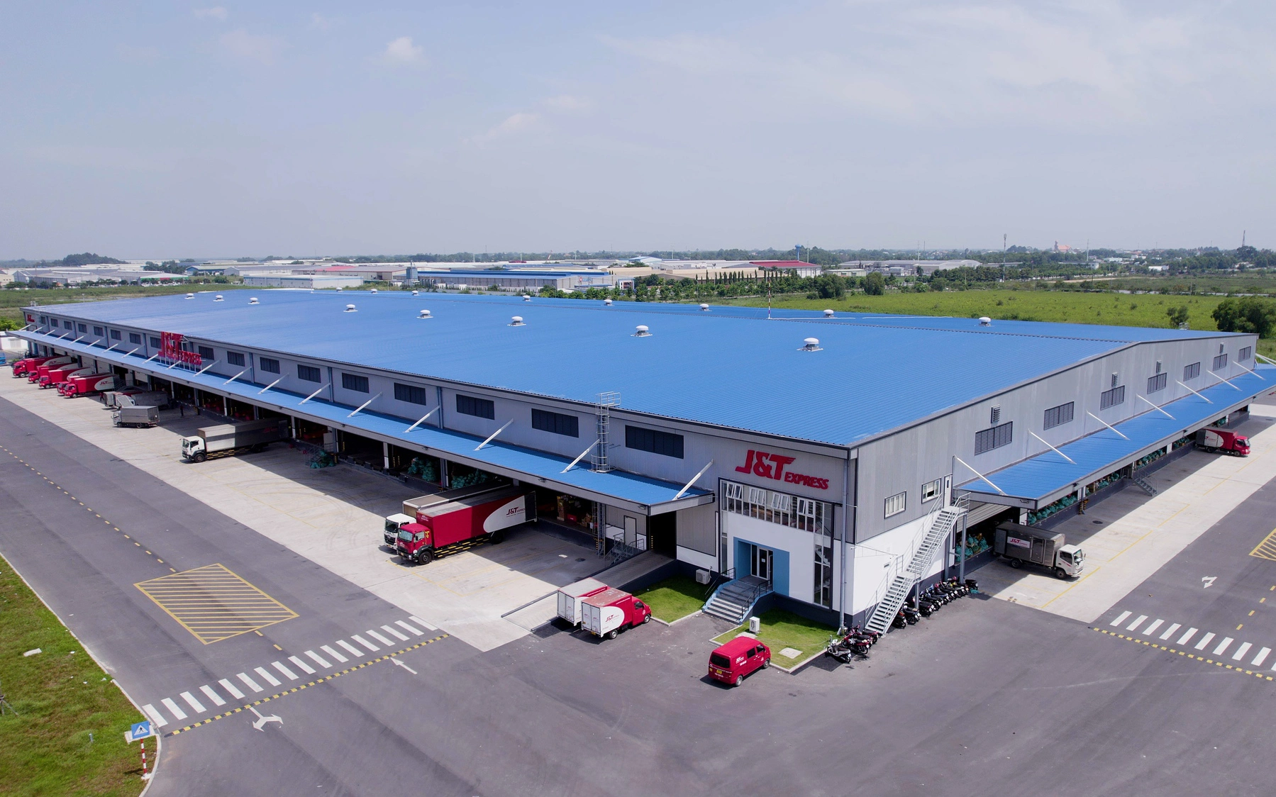 J&T Express mở trung tâm trung chuyển lớn nhất Việt Nam, quy mô 60.000 m2, xử lý 2 triệu kiện hàng/ngày, ‘chấp’ mọi ngày Sale