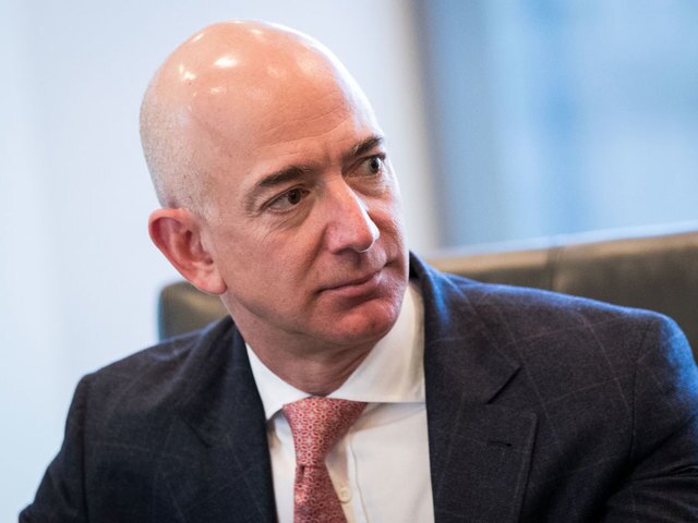 Jeff Bezos: Nghĩ về những điều làm bạn hối tiếc ở tuổi 80, đó sẽ là những thứ mà bạn không dám làm! - Ảnh 2.