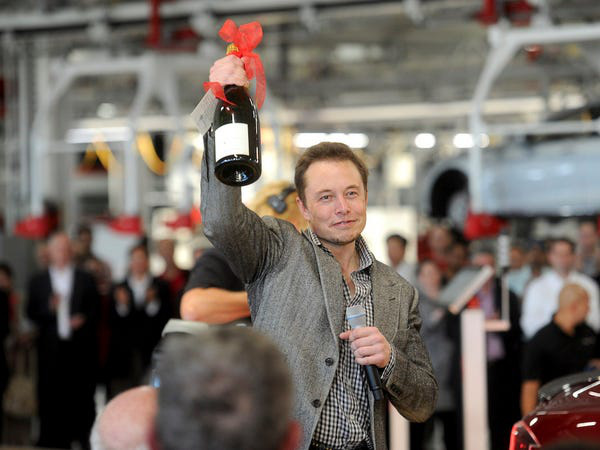 Elon Musk - CEO nghiện việc nhất thế giới: Thường xuyên bỏ bữa sáng, ăn trưa trong 5 phút, làm việc 100 giờ mỗi tuần - Ảnh 3.
