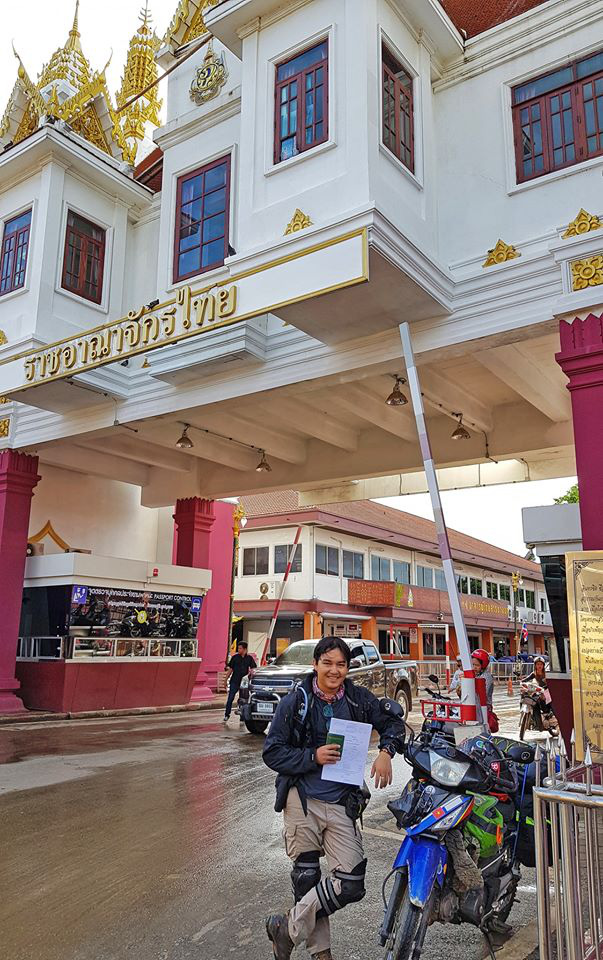 Phượt thủ Trần Đặng Đăng Khoa kỉ niệm 1000 ngày vòng quanh thế giới bằng xe cà tàng - Ảnh 5.