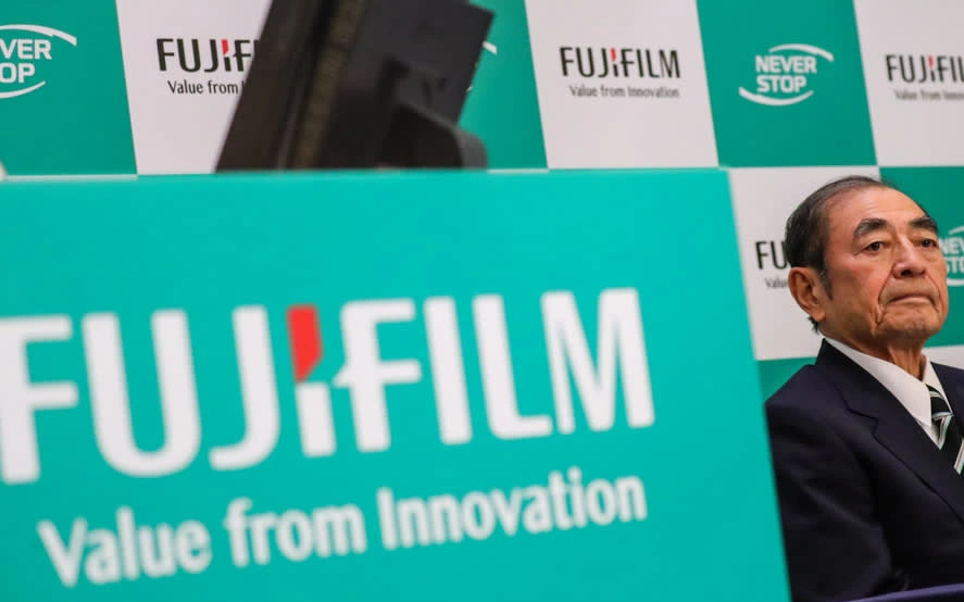 Nhanh nhạy như Fujifilm: Kinh doanh máy ảnh hết thời, chuyển sang sản xuất thuốc trị Covid-19, kết quả thành công bất ngờ!