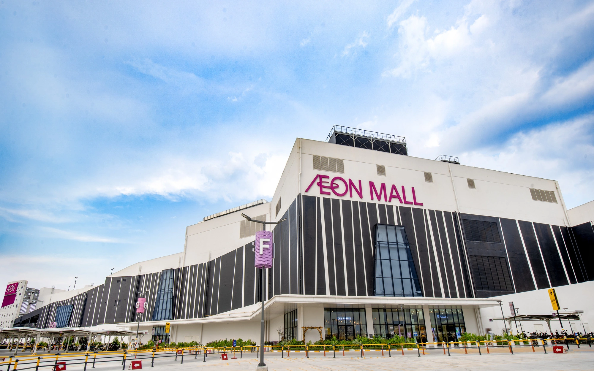 Tập đoàn AEON trao gửi tấm lòng nhân ái đến miền Trung thân yêu