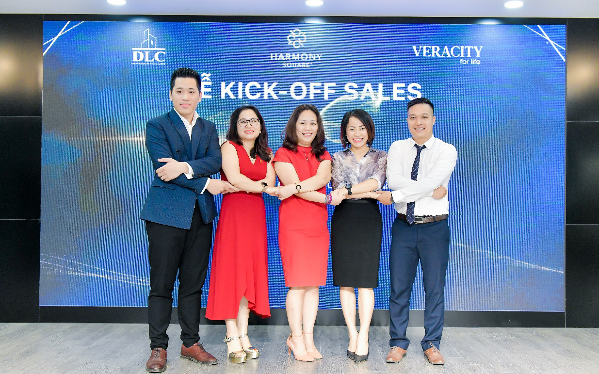 Tưng bừng khí thế lễ ký kết hợp tác phân phối chiến lược dự án Harmony Square