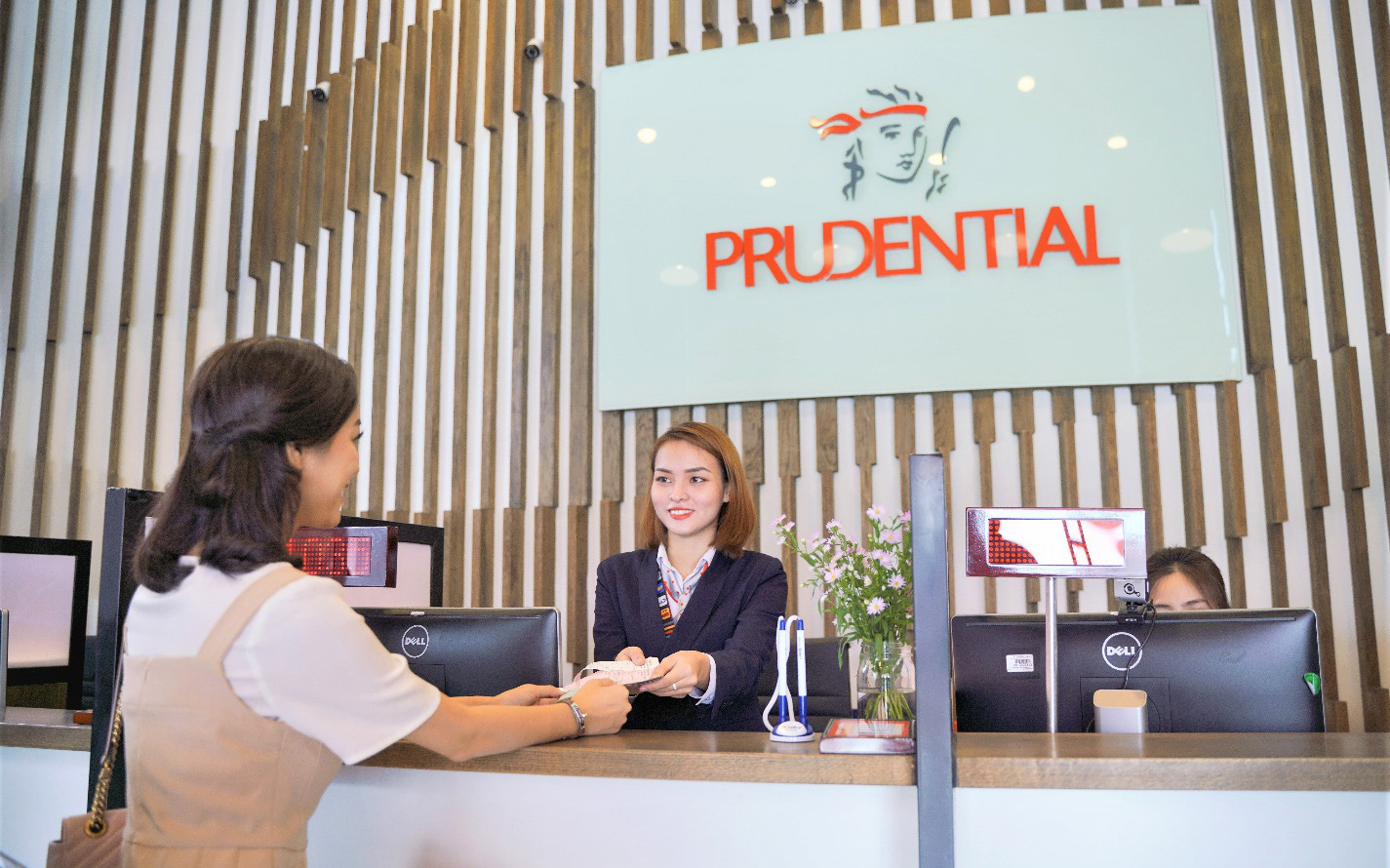 Prudential tăng trưởng bền vững và chi trả quyền lợi bảo hiếm chiếm gần 30% toàn ngành