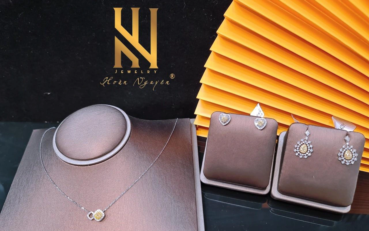 Hoàn Nguyên Jewelry- Khẳng định phong cách cùng trang sức cao cấp