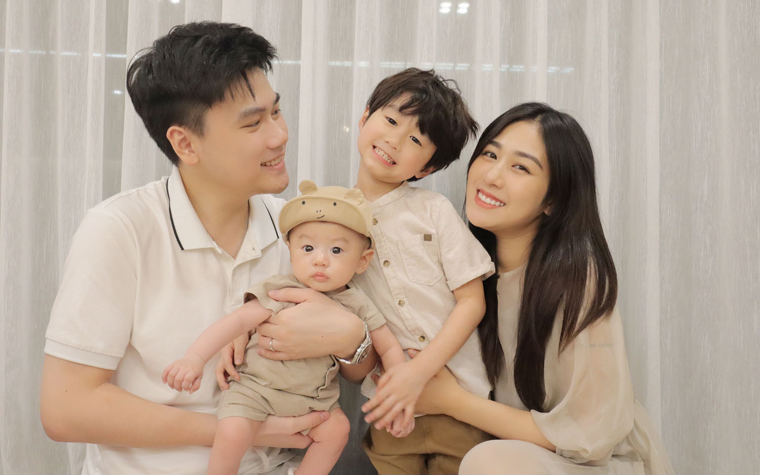 Hot mom Trang Lou “bật mí” chuẩn bị cho cậu cả vào lớp 1