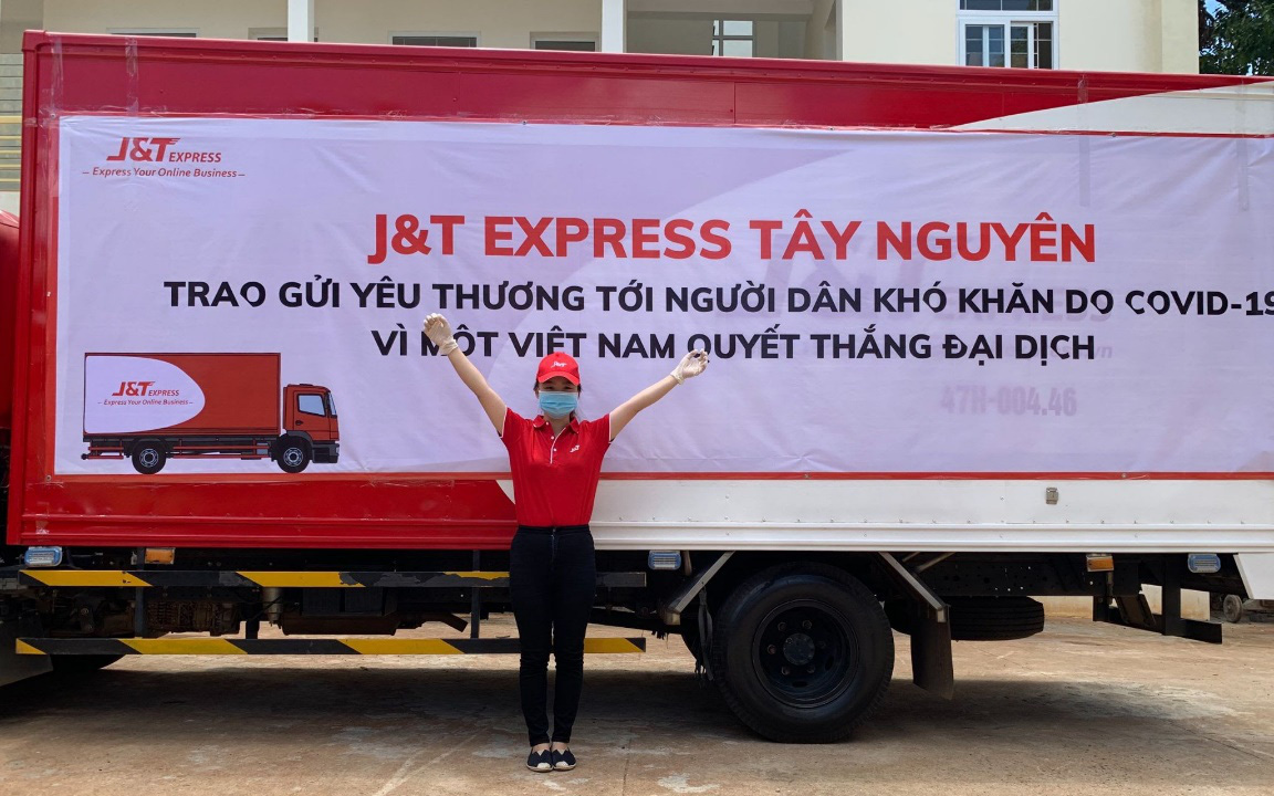 Tấm lòng và nghĩa cử cao đẹp của nhân viên J&T Express