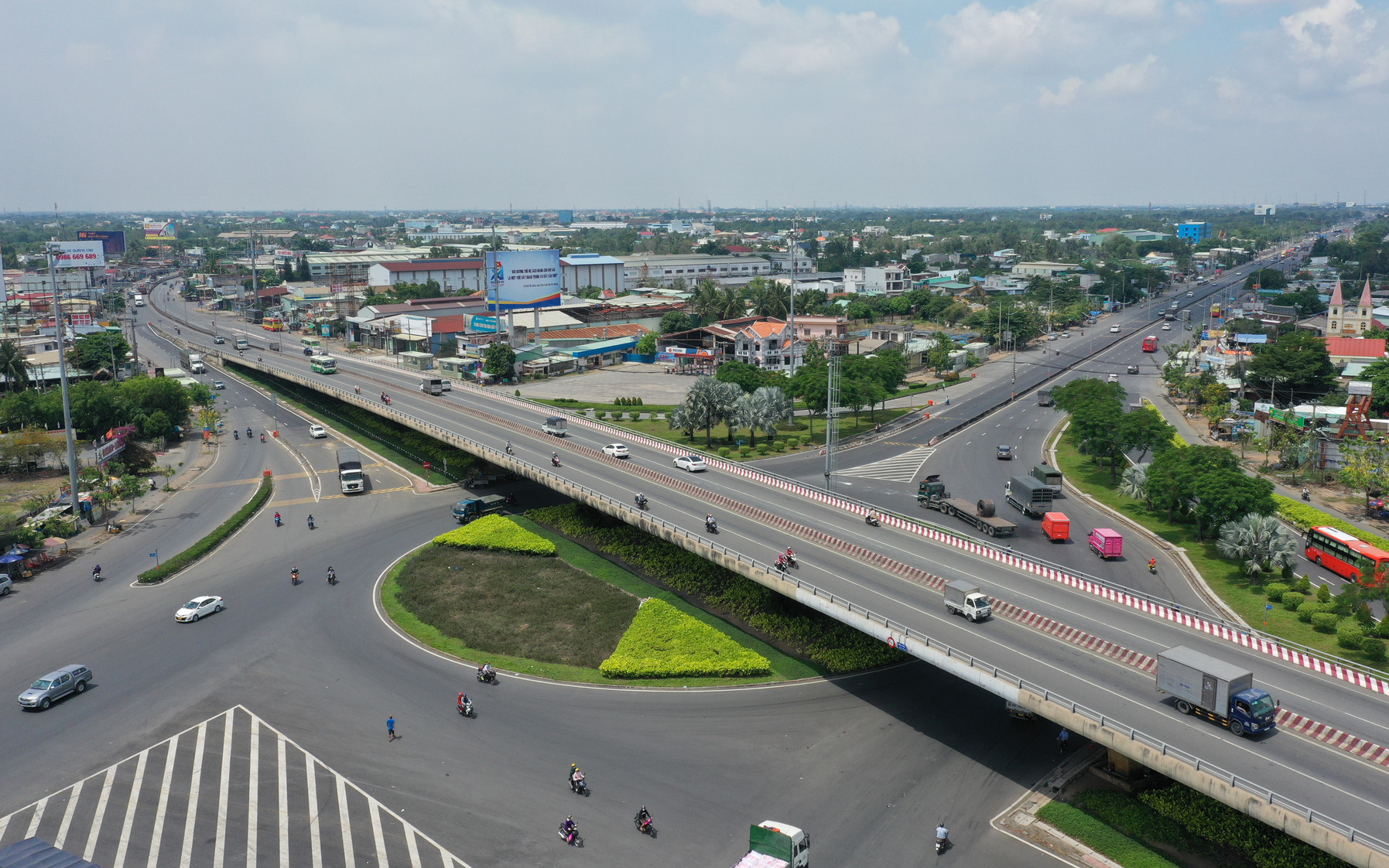 Bình Chánh tập trung gỡ “nút thắt” trong quy hoạch để lên thành phố