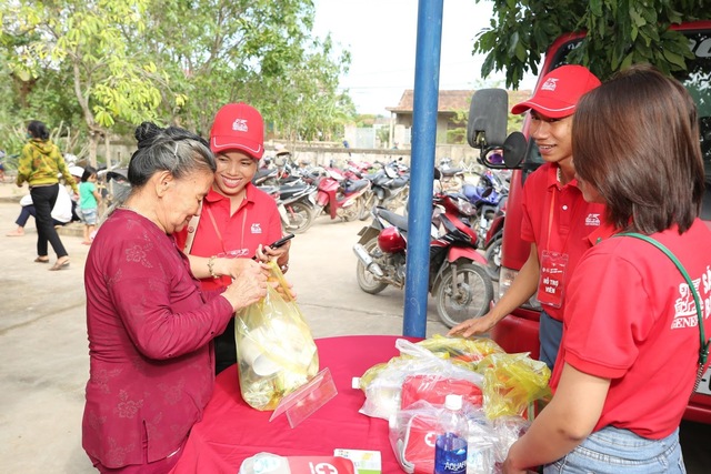 Năm 2020 thật kỳ diệu: Người Việt cùng nhau đi qua mọi sóng gió bằng sự lạc quan và sẻ chia - Ảnh 7.