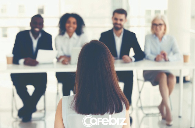 Kỹ năng phỏng vấn mùa dịch Covid-19: Biết cách liên lạc với nhà tuyển dụng sau phỏng vấn mới thể hiện kĩ năng của người tìm việc xuất sắc - Ảnh 1.