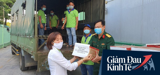 Không riêng “vua bánh mì” Kao Siêu Lực, nhiều doanh nghiệp F&B như Sơn Kim, Sai Gon Food đang tặng nhiều thực phẩm ngon đến các y bác sỹ tuyến đầu chống Covid-19 - Ảnh 4.