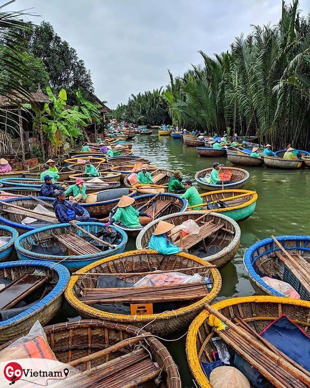 Ngỡ ngàng “miền Tây thu nhỏ” giữa lòng Hội An: Rừng dừa xanh mướt hơn 100 ha, trải nghiệm từ đánh cá, đập nồi đến màn múa thúng cảm giác mạnh có “1-0-2” - Ảnh 4.