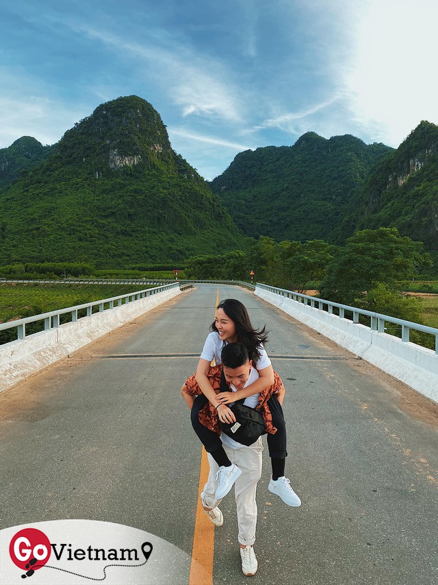 Tự nhận là travel blogger ngẫu hứng, cơ trưởng đẹp trai nhất Việt Nam Quang Đạt: Ít bãi biển nào trên thế giới sánh ngang với biển ở Cam Ranh và bờ phía Đông của Phú Quốc - Ảnh 2.