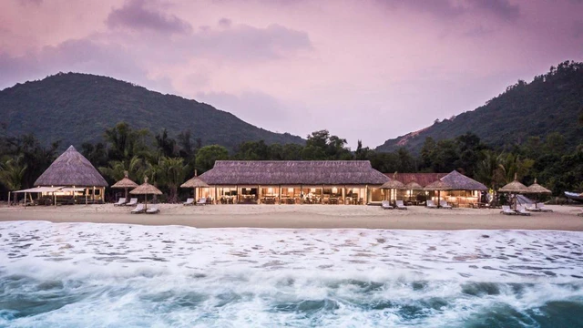 Phú Yên có resort lãng mạn nhất thế giới: Giá từ 9 triệu đồng/đêm, thiết kế hòa hợp với thiên nhiên đi kèm loạt trải nghiệm xứng tầm “tiền nào của ấy” - Ảnh 28.