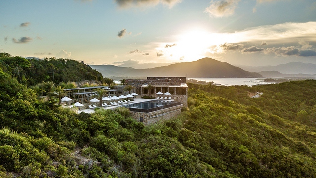 Phú Yên có resort lãng mạn nhất thế giới: Giá từ 9 triệu đồng/đêm, thiết kế hòa hợp với thiên nhiên đi kèm loạt trải nghiệm xứng tầm “tiền nào của ấy” - Ảnh 3.