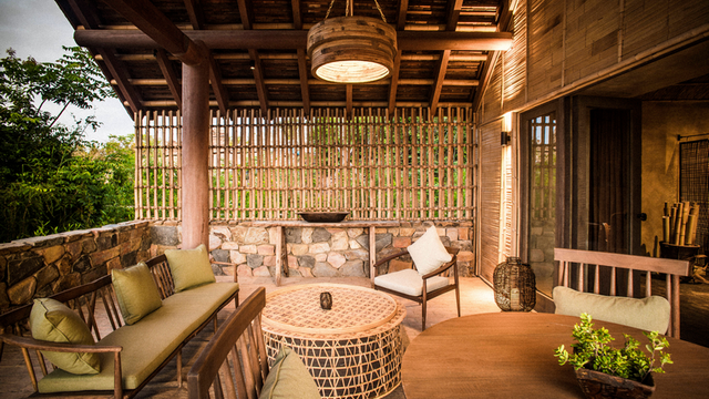 Phú Yên có resort lãng mạn nhất thế giới: Giá từ 9 triệu đồng/đêm, thiết kế hòa hợp với thiên nhiên đi kèm loạt trải nghiệm xứng tầm “tiền nào của ấy” - Ảnh 10.