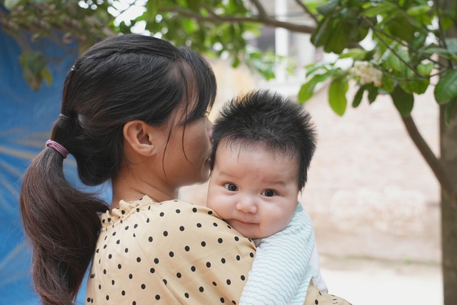 8 năm ròng rã chỉ đợi chờ 1 tiếng khóc và cái kết ấm lòng dành cho gia đình nhỏ - Ảnh 3.