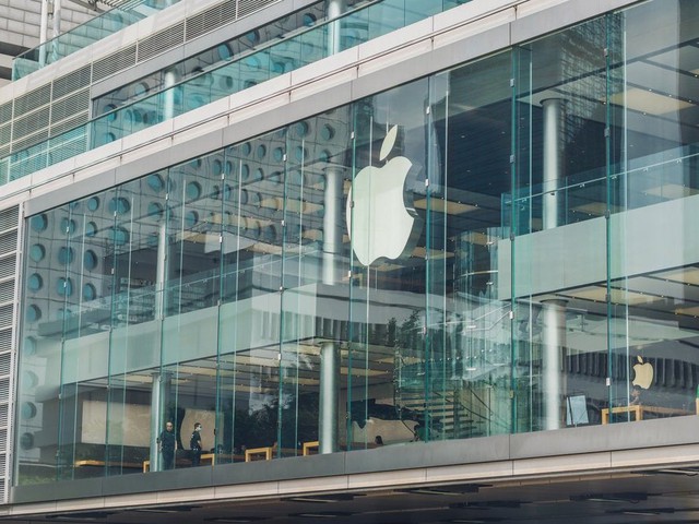 WSJ: Apple đang chú ý tới Việt Nam, tìm địa điểm sản xuất bên ngoài Trung Quốc - Ảnh 3.