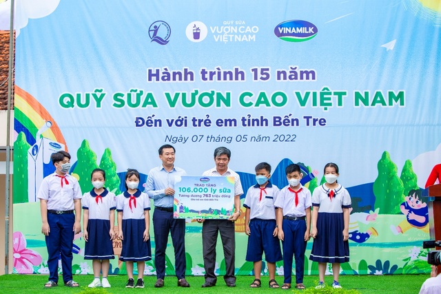 Hành trình năm thứ 15 của Quỹ sữa Vươn cao Việt Nam khởi động, mang sữa đến cho 21.000 trẻ em - Ảnh 1.