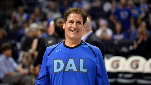 Lọt top người giàu nhất thế giới, Mark Cuban vẫn chơi với những người bạn thời còn nghèo khó, khẳng định: Bạn tốt sẽ luôn ở bên bạn dù giàu hay nghèo! - Ảnh 1.