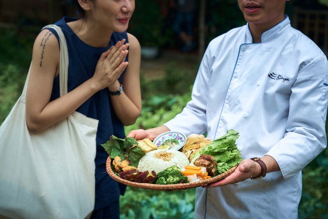 Nghỉ dưỡng trị liệu đang được lòng giới thượng lưu Việt: Lênh đênh trên du thuyền hạng sang, có chuyên gia lên kế hoạch ăn – ngủ - thở - vận động chi tiết  - Ảnh 3.