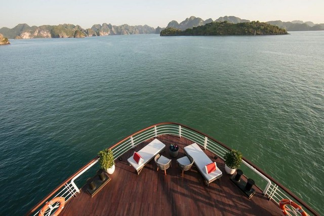 Du thuyền 5 sao của Việt Nam vừa nhận giải thưởng của TripAdvisor, hạ thuỷ từ cảm hứng vua tàu thuỷ Bạch Thái Bưởi, giá phòng từ 6-8,5 triệu đồng/đêm - Ảnh 6.