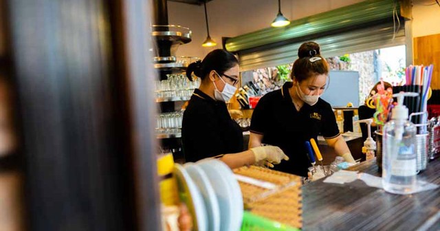 Từ 1/7, người lao động, sinh viên đi làm thêm tại Hà Nội và Tp.HCM được hưởng lương tối thiểu bao nhiêu? - Ảnh 1. Từ 1/7, người lao động, sinh viên đi làm thêm tại Hà Nội và Tp.HCM được hưởng lương tối thiểu bao nhiêu? - Ảnh 1.