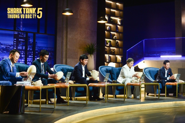 Tiệm vàng 4.0 lên Shark Tank gọi vốn: Khách mua trả góp online từ 100.000 đồng, tới khi tích đủ 1 chỉ vàng thì đến tiệm lấy hàng về - Ảnh 1.