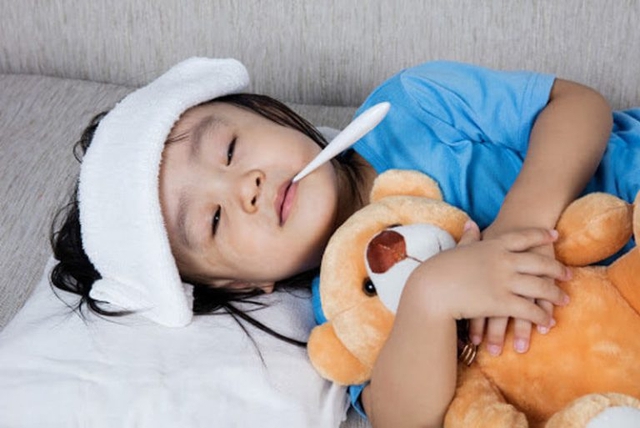 CDC Hà Nội cảnh báo hơn 2.600 ca mắc cúm, tăng 60% chỉ sau một tháng: Cha mẹ nhất định phải làm điều này để phòng biến chứng cho trẻ - Ảnh 3.