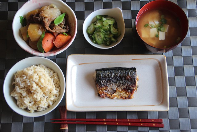 3 thói quen ăn tối người Nhật luôn tuân thủ để sống thọ - Ảnh 2.