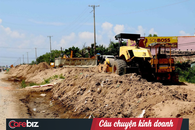 Cánh cửa sắt giá 1 tỷ đồng và bí kíp hốt thêm tiền từ mua bán bất động sản của shark Hưng - Ảnh 1.